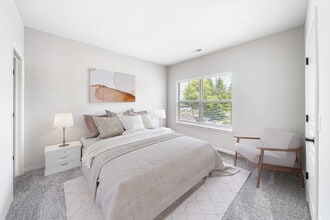 Grand Reserve of Naperville in Naperville, IL - Building Photo - Building Photo