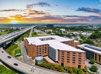 Meeting Street Lofts in Charleston, SC - Foto de edificio - Building Photo