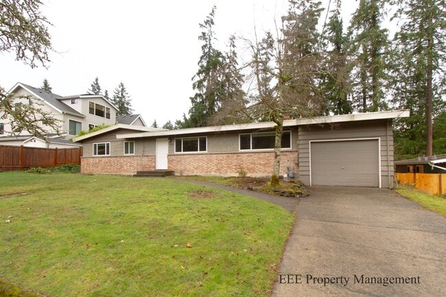 2429 159th Ave SE in Bellevue, WA - Building Photo - Building Photo