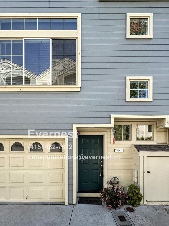 979 Pinto Palm Terrace in Sunnyvale, CA - Building Photo - Building Photo