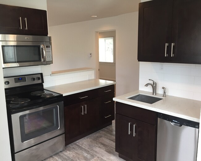 609 N 48th St in Seattle, WA - Building Photo - Building Photo