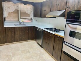 706 73rd St, Unit 1 in North Bergen, NJ - Building Photo