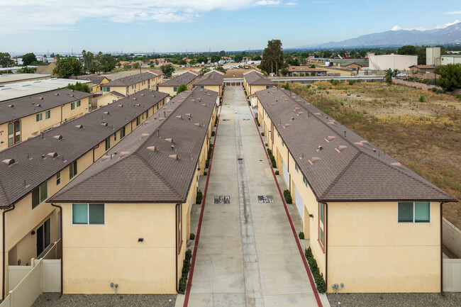 Casa Bella in Fontana, CA - Building Photo - Building Photo