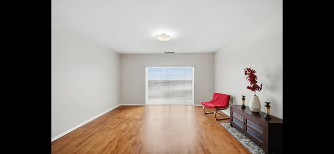 390 W Mahogany Ct, Unit 606 in Palatine, IL - Foto de edificio - Building Photo