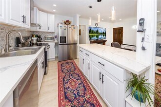 2852 Sawtelle Blvd, Unit Sawtelle in Los Angeles, CA - Building Photo - Building Photo