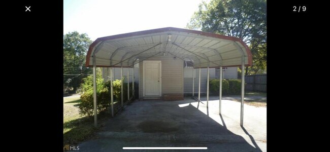 1400 N Clarke St in Milledgeville, GA - Building Photo - Building Photo