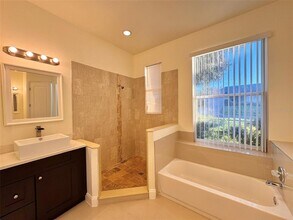 8227 Vineland Oaks Blvd in Orlando, FL - Building Photo - Building Photo