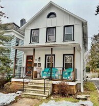 36 Cross St in Montclair, NJ - Building Photo