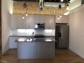 510 Whitehall St SW-Unit -205 in Atlanta, GA - Building Photo - Building Photo