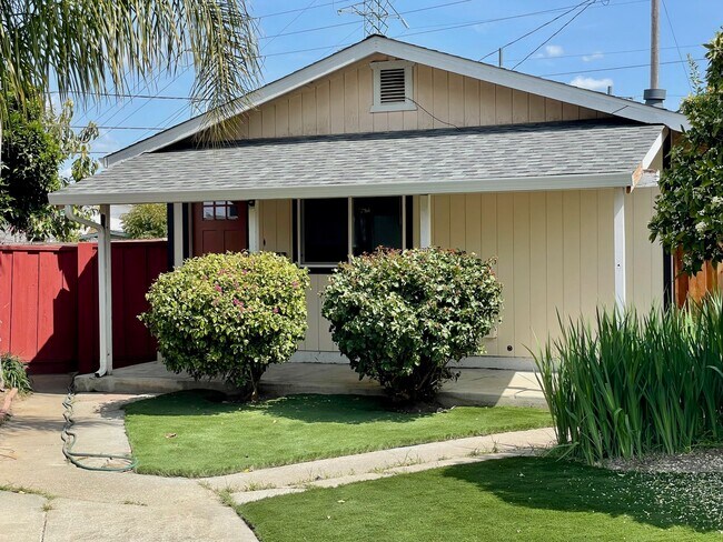 property at 40564 Ives Ct