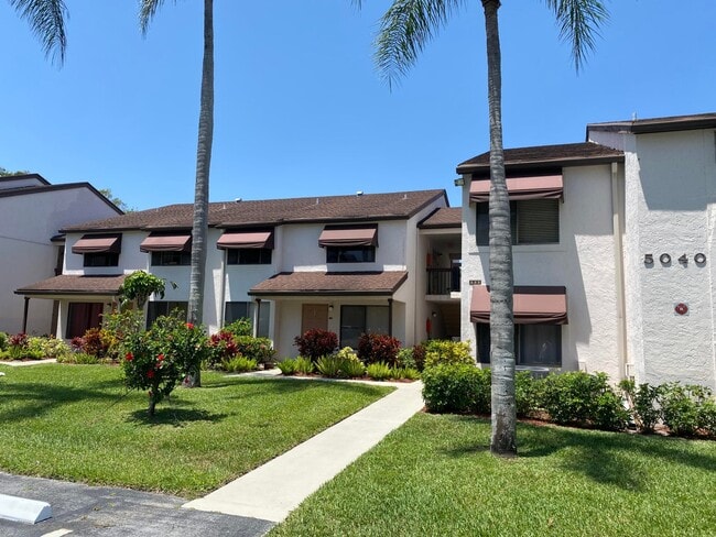 property at 5040 Rose Hill Dr