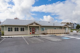 Mirabeau Commons in Spokane Valley, WA - Foto de edificio - Building Photo
