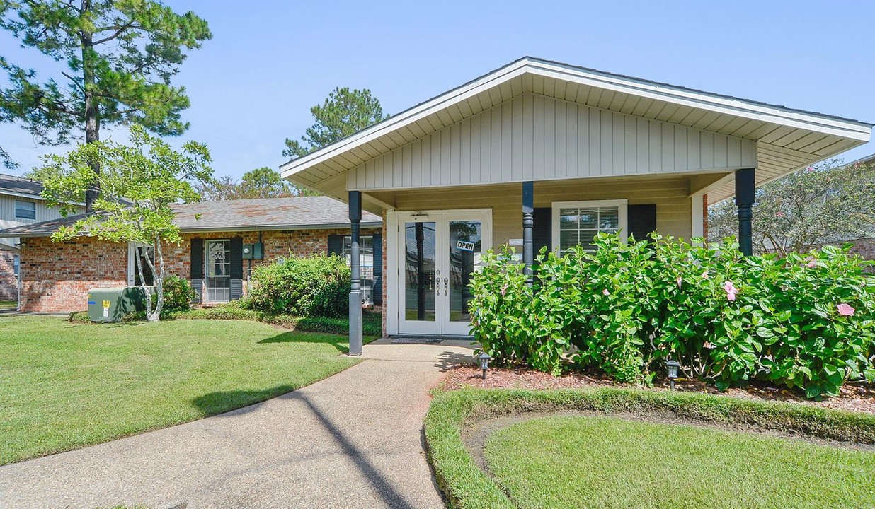 Hidden Pointe Apartments in Baton Rouge, LA - Building Photo