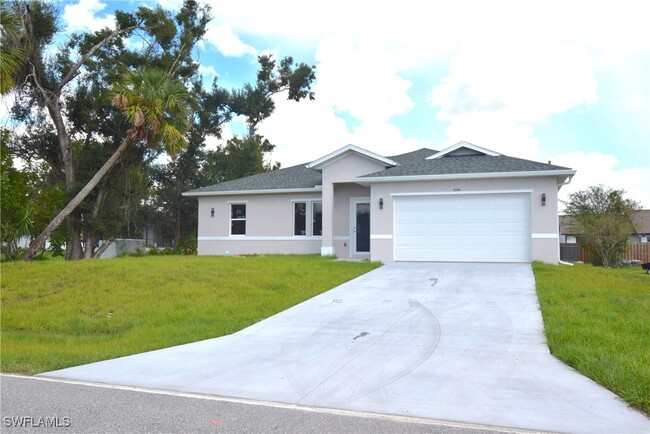 2380 Achilles St in Port Charlotte, FL - Building Photo - Building Photo