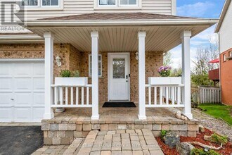 28 Colbourne Crescent in Orangeville, ON - Building Photo - Building Photo
