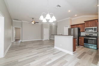 4477 Manica Dr in Tavares, FL - Building Photo - Building Photo
