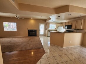 2925 Wigwam Pkwy in Henderson, NV - Building Photo - Building Photo