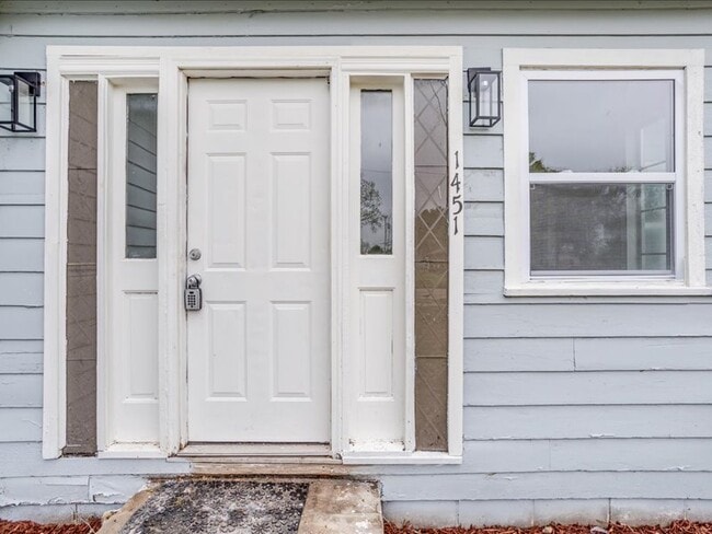 property at 1451 N Pennsylvania Ave
