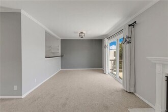 1127 E Del Mar Blvd in Pasadena, CA - Building Photo - Building Photo