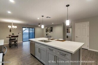 3431 E Acoma Dr in Phoenix, AZ - Building Photo - Building Photo