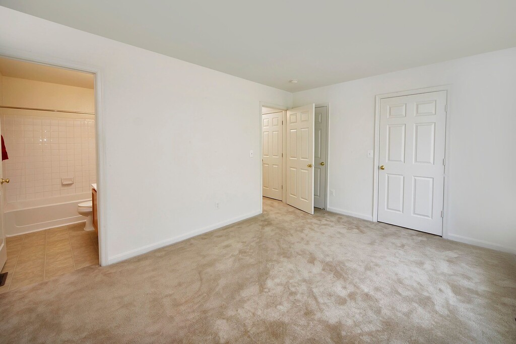 Broadwater Townhomes in Chester, VA