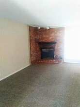 7011 SW Westchester Cir in Lawton, OK - Building Photo - Building Photo