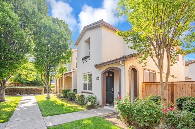 property at 1658 Glenmore Dr