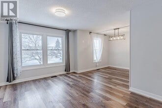 5 Herrell Ave in Barrie, ON - Building Photo - Building Photo