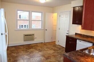 14455 Jefferson Ave, Unit 2E in Orland Park, IL - Foto de edificio - Building Photo