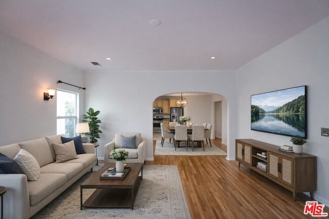 property at 806 N Alfred St