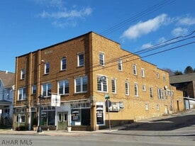 908 Main St in Coalport, PA - Building Photo