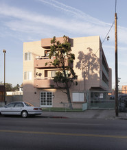 635 N Virgil Ave in Los Angeles, CA - Building Photo - Building Photo