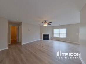 714 Streamside Dr in Piedmont, SC - Building Photo - Building Photo