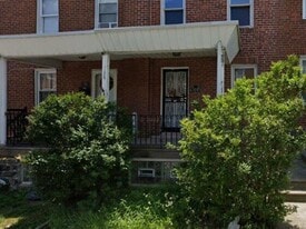 102 Roselyn St in Philadelphia, PA - Building Photo