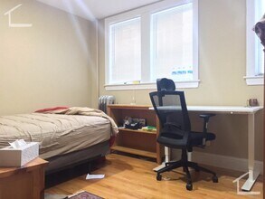 322 St Paul St, Unit 5 in Brookline, MA - Building Photo - Building Photo