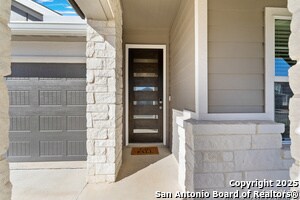 29323 Frontier Wy in San Antonio, TX - Building Photo - Building Photo