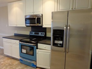 1728 Victoria Way NW in Kennesaw, GA - Building Photo - Building Photo