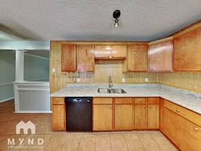 5517 Thomas Ln in River Oaks, TX - Building Photo - Building Photo