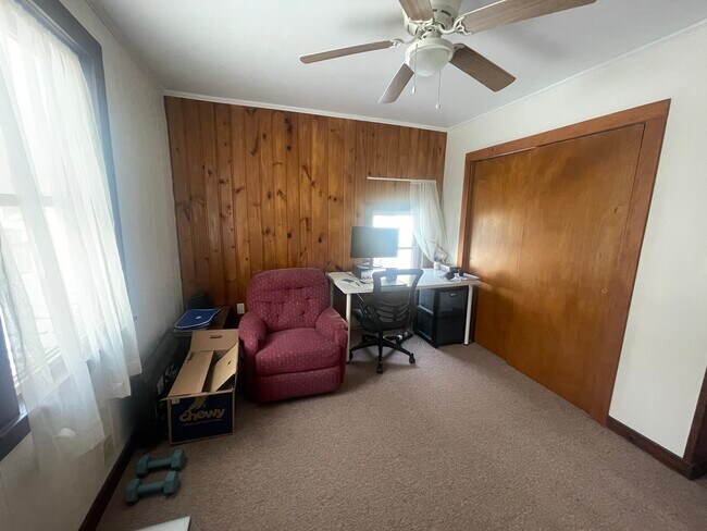 122 Washington St, Unit 1 in Ithaca, NY - Foto de edificio - Building Photo