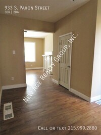 933 S Paxon St photo'