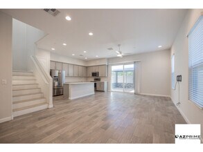 3045 N 37th Wy in Phoenix, AZ - Building Photo - Building Photo