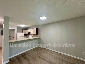 205 Sunn Aire Ct in Wilmington, NC - Building Photo - Building Photo