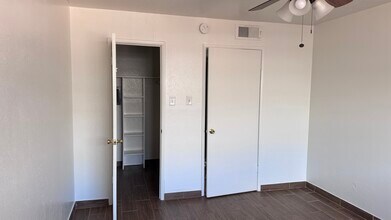 8057 Meadow Rd, Unit 103 in Dallas, TX - Building Photo - Building Photo