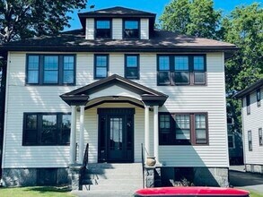 65 Presidents Ave, Unit 2 in Quincy, MA - Building Photo - Building Photo