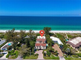 5611 Gulf of Mexico Dr, Unit 1 in Longboat Key, FL - Building Photo