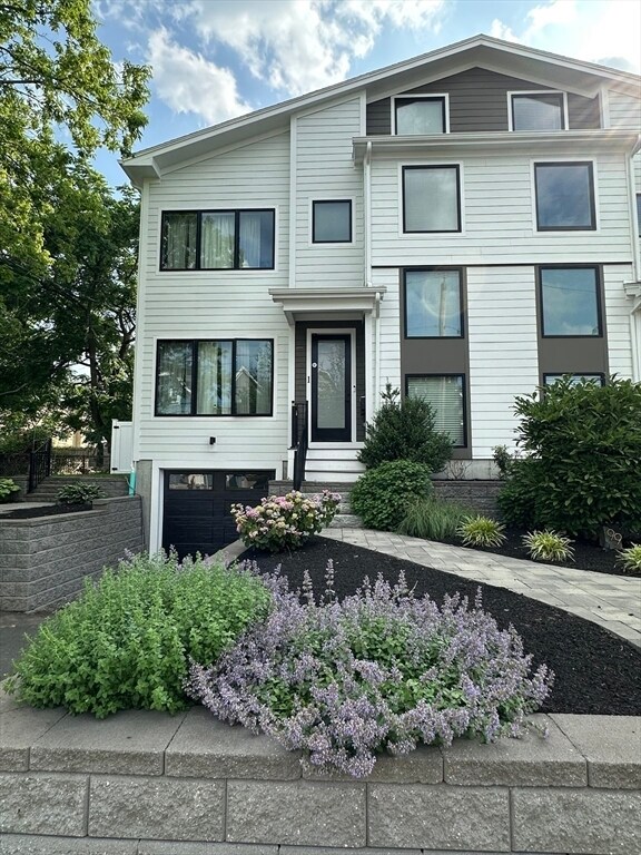 99 West St in Newton, MA - Building Photo - Building Photo