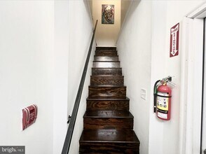 2106 E Chelten Ave in Philadelphia, PA - Building Photo - Building Photo