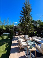 4515 Alton Rd in Miami Beach, FL - Foto de edificio - Building Photo