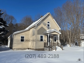 248 Whitefield Rd in Pittston, ME - Building Photo