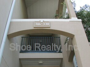 7990 Baymeadows Rd E in Jacksonville, FL - Building Photo - Building Photo